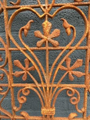 Cast iron deur-raam rooster, wandornament, mooi smeedwerk stuk.